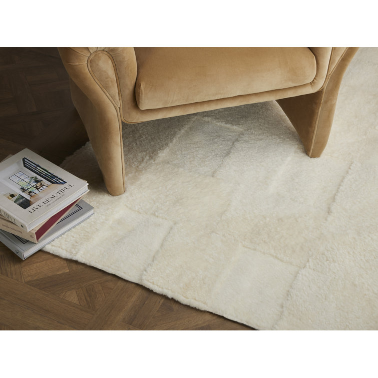 Handmade Ivory Sheepskin Fur Rectangular 8' x 10' Rug