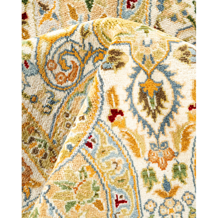 Elegant Ivory Wool Hand-Knotted Traditional 8' x 10' Area Rug