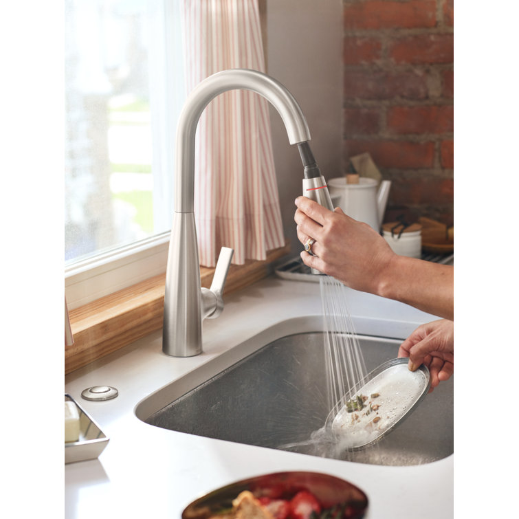 Stainless Steel Single-Handle Pull-Down Kitchen Faucet with LED Temperature Indicator