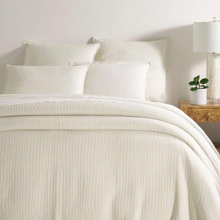 Elegant King-Sized White Cotton Reversible Bedspread
