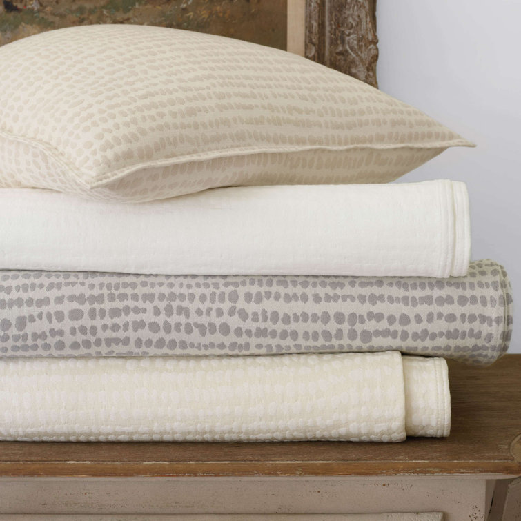 Elegant King-Sized White Cotton Reversible Bedspread