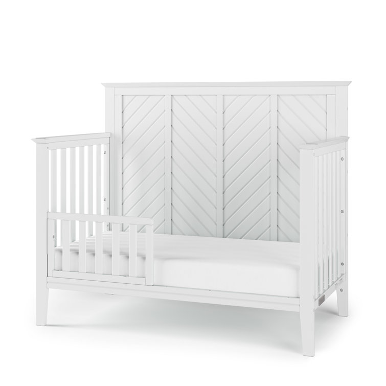 Matte White Chevron Patterned 4-in-1 Convertible Baby Crib