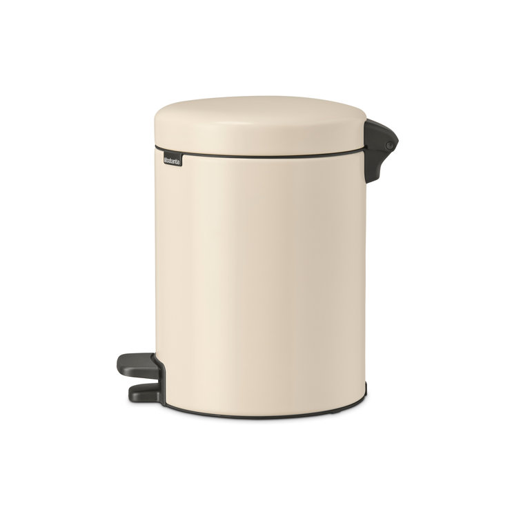 Dreamy Blue Plastic Round Pedal Trash Can, 1.3 Gallon