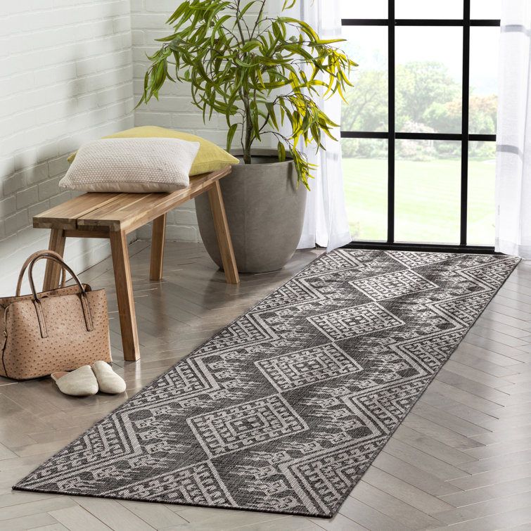 Cascade Tribal Diamond 31'' x 118'' Grey Synthetic Runner Rug