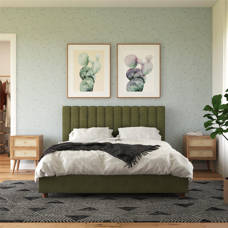 Green Linen Upholstered Queen Platform Bed with Oak Legs
