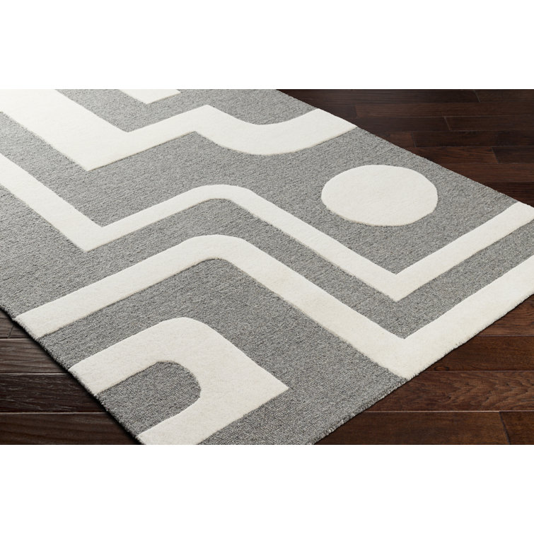 Gray and White Geometric Wool 5' x 7' Rug
