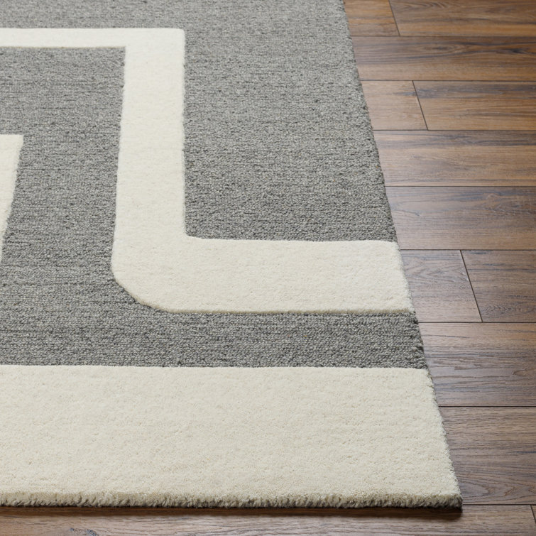 Gray and White Geometric Wool 5' x 7' Rug