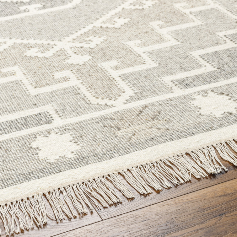 Valerie Hand-Woven Gray Wool 9' x 12' Easy-Care Area Rug