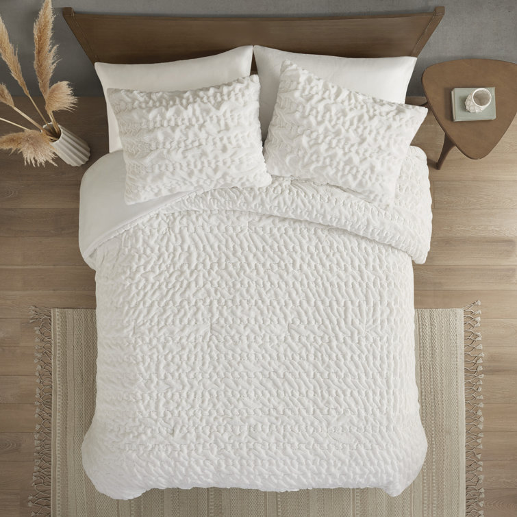 Ivory Ruched Faux Fur Full Comforter Set with Microfiber