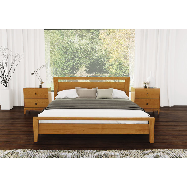 Sleek Mansfield Queen Platform Bed in Natural Cherry