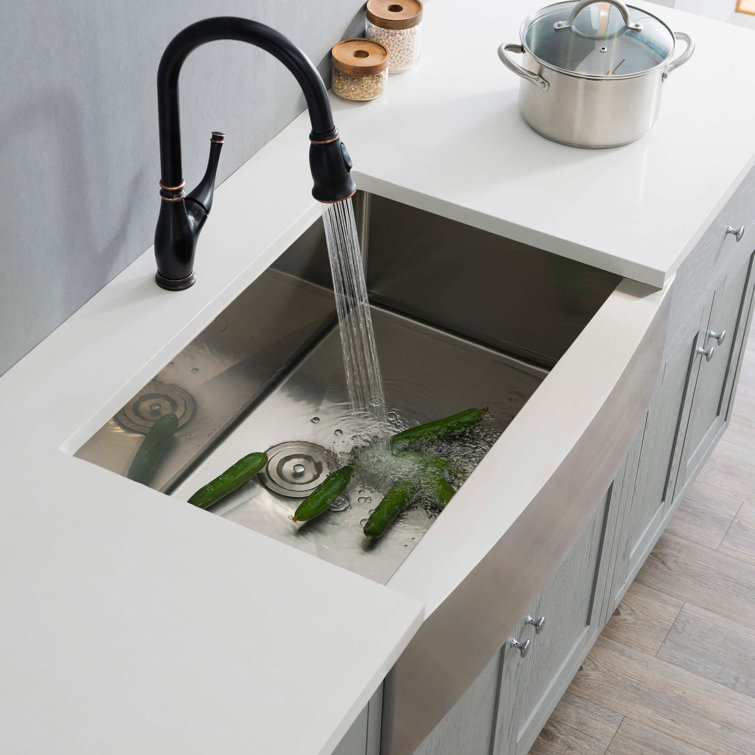 33'' Stainless Steel Farmhouse Apron Single Bowl Kitchen Sink