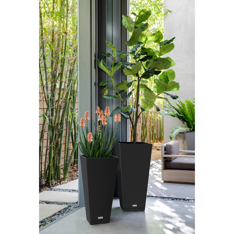 Black Plastic 26'' Planter Tray Set of 2