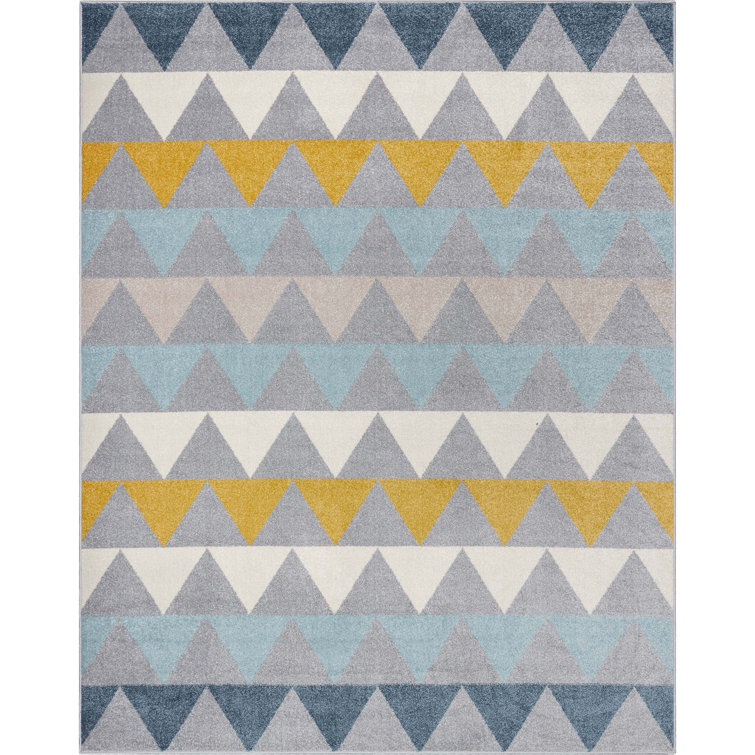 Nova Gray Geometric 5' x 7' Synthetic Area Rug