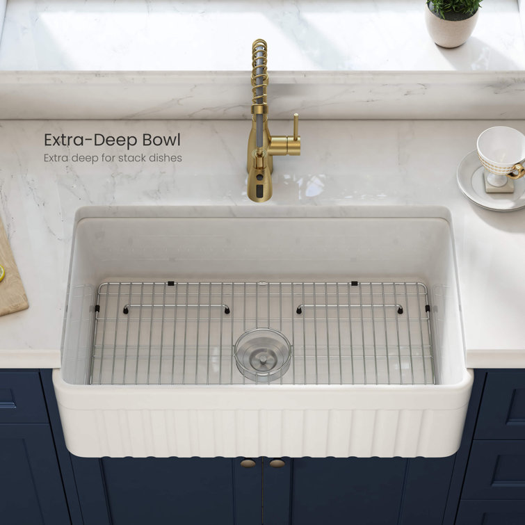 Elegant White Fireclay Farmhouse Kitchen Sink with Grid and Strainer