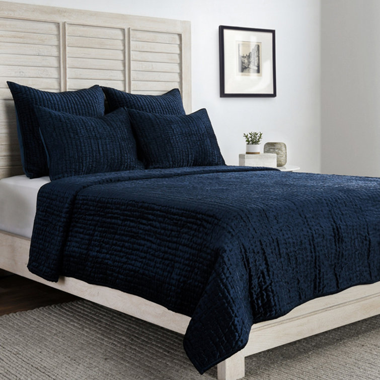 Ocean Blue Velvet King Quilt with Cotton Sateen Back