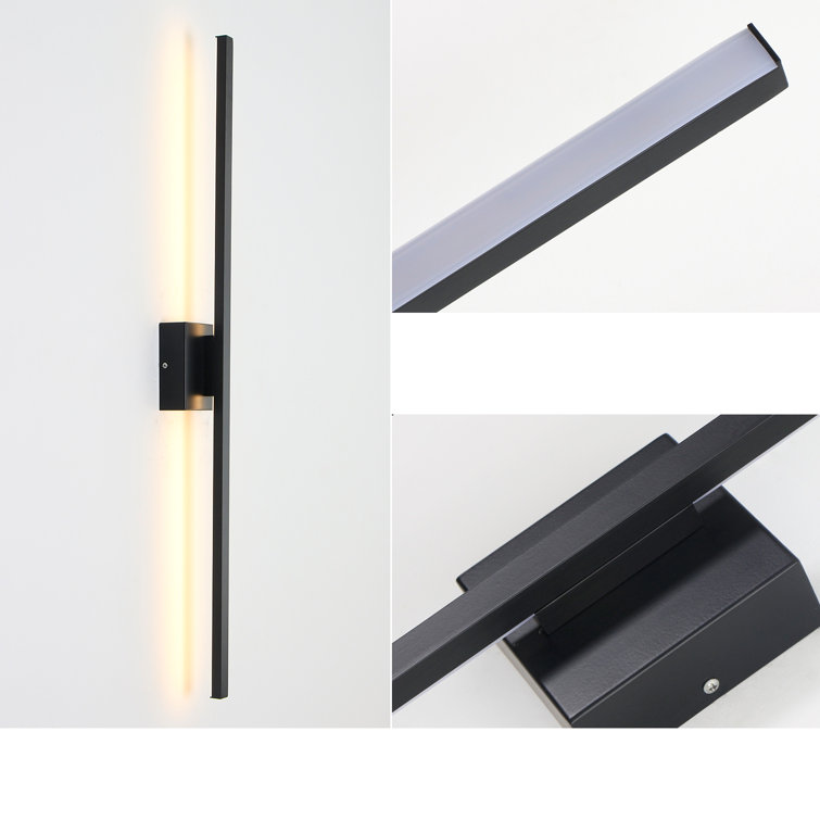 Matte Black Linear LED Wall Sconce with Adjustable Light