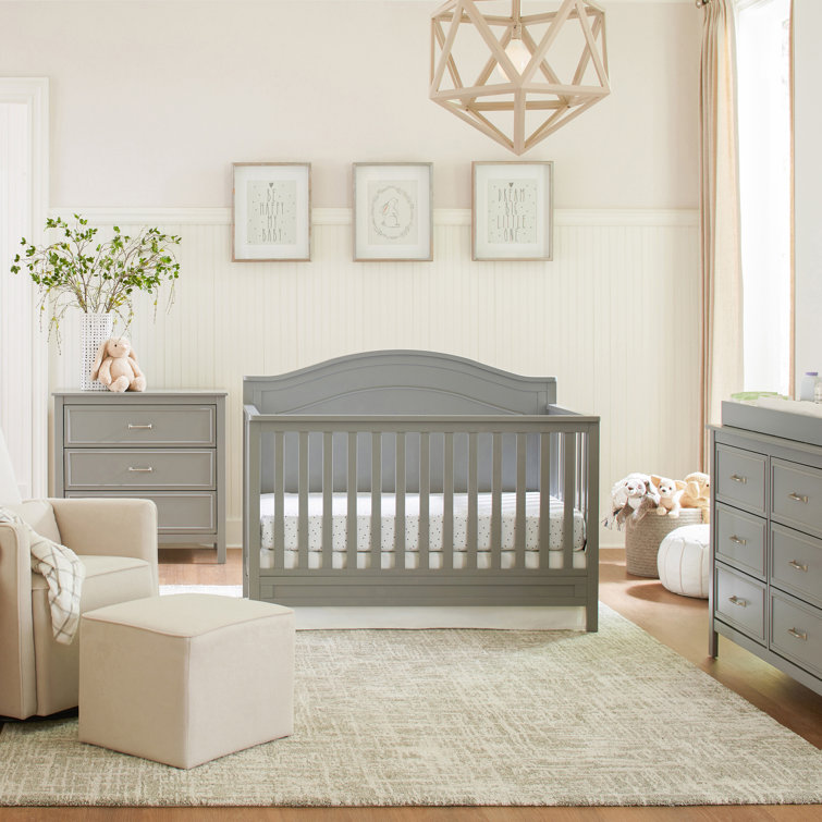 Gray Pinewood 4-in-1 Convertible Crib with Arched Headboard