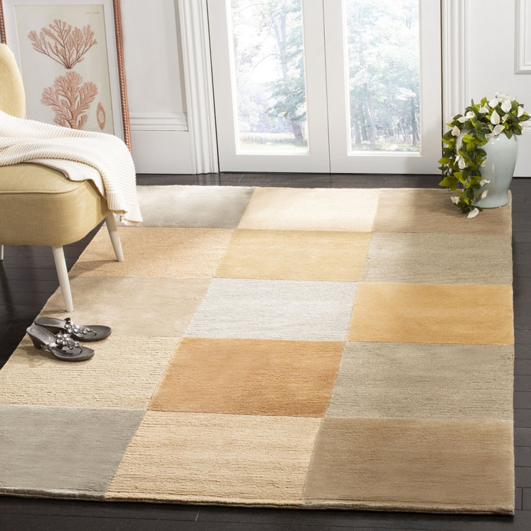 Elegant Gray Geometric 4' x 6' Hand-Knotted Wool Area Rug