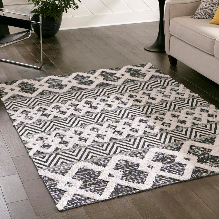 Casa Black and Ivory Geometric Cotton 4'5" x 6' Area Rug