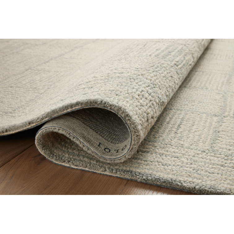 Hand-Tufted Sky Diamond Wool Area Rug 5' x 7'