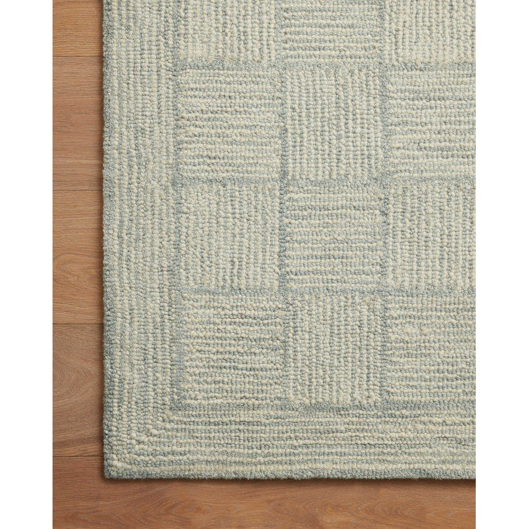 Hand-Tufted Sky Diamond Wool Area Rug 5' x 7'