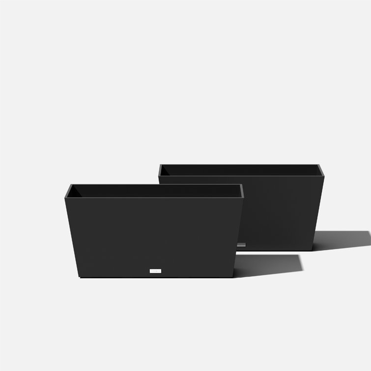 Black 31" Recycled Plastic Outdoor/Indoor Planter Set