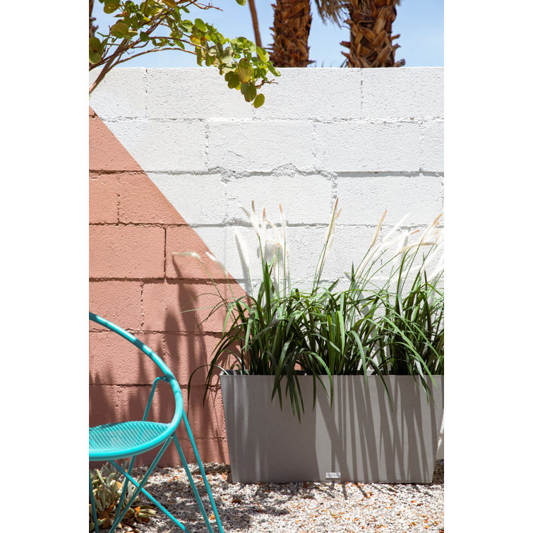 Gray 31" Recycled Plastic Indoor/Outdoor Planter Set