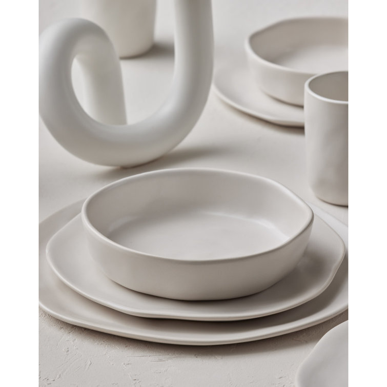 Beige and White Ceramic Organic-Shaped 16-Piece Dinnerware Set