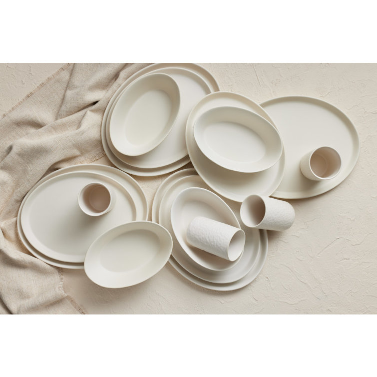 Katachi Ivory Stoneware 16-Piece Dinnerware Set for 8