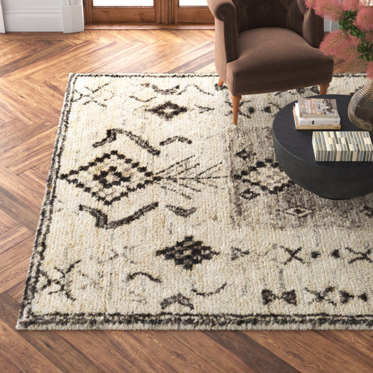 Handmade Gray and Cream Wool Geometric Rug