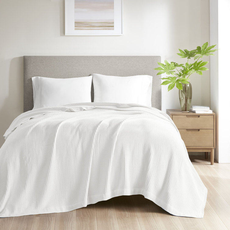 King-Sized White Waffle Weave Cotton Comfort Blanket