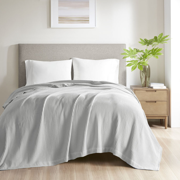 Twin-Size Grey Cotton Waffle Weave Lightweight Blanket