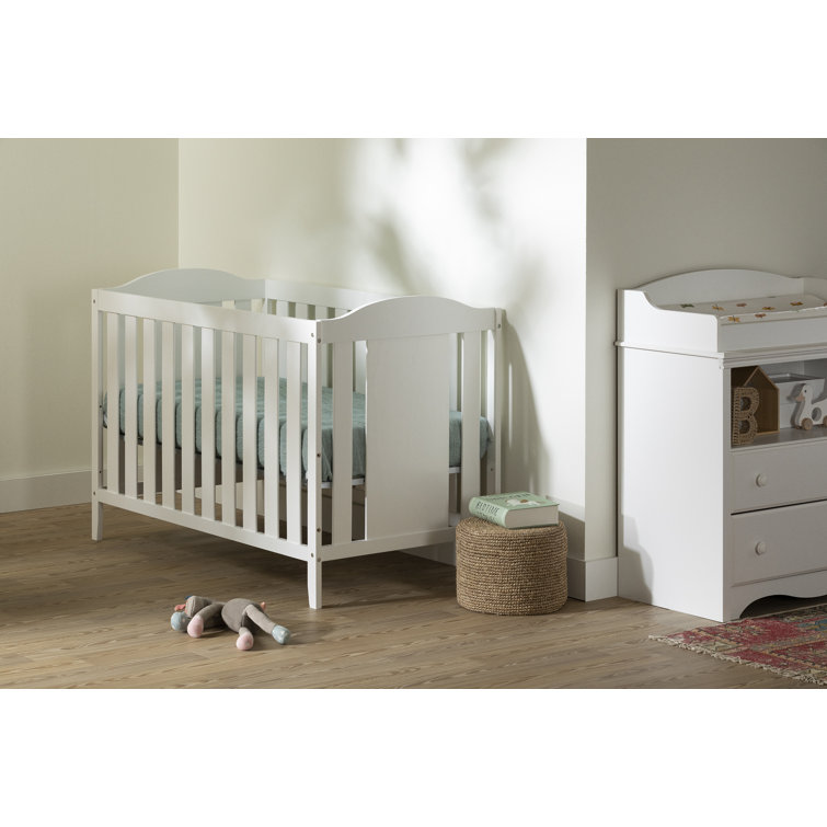 White Pine 3-in-1 Convertible Crib with Toddler Rail