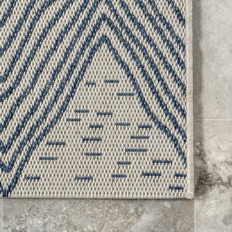 nuLOOM 62''x24'' Reversible Wavy Chevron Blue Square Rug