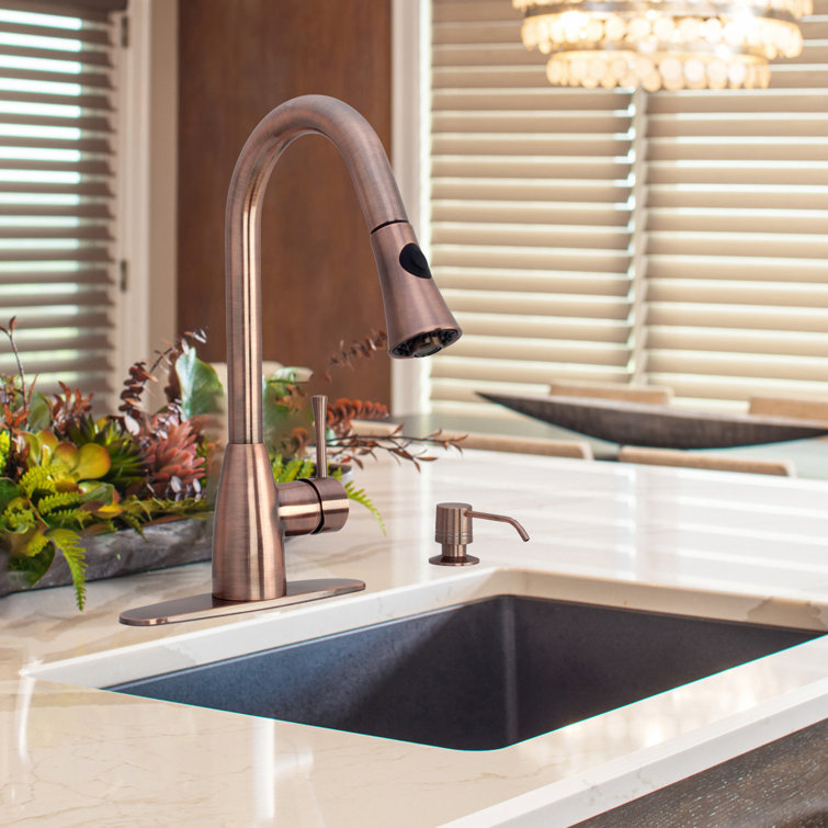 Antique Copper Single Handle Kitchen Faucet with Pull-out Spray