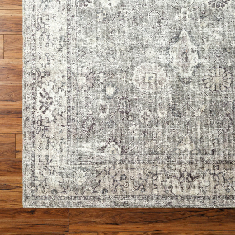 Davina Vintage-Style Floral Motif Area Rug in London Fog, 6'7" x 9'