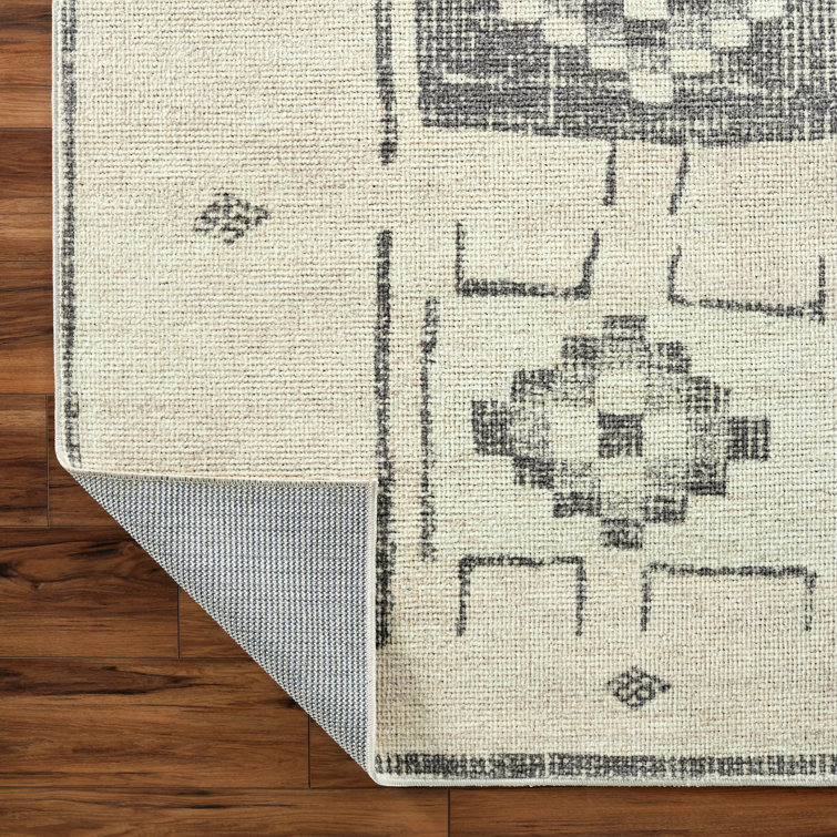 Solana Vintage Charcoal Hand-Knotted Synthetic Area Rug, 5'3" x 7'