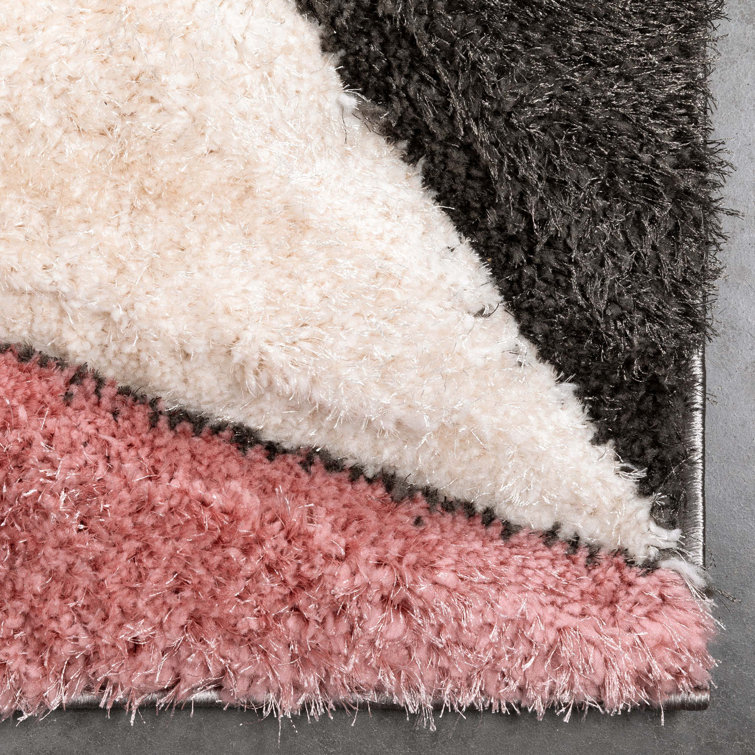 Blush Geometric 8' x 10' Synthetic Shag Area Rug