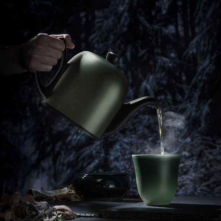 Black and Bronze 4-Cup Porcelain Teapot with Removable Infuser