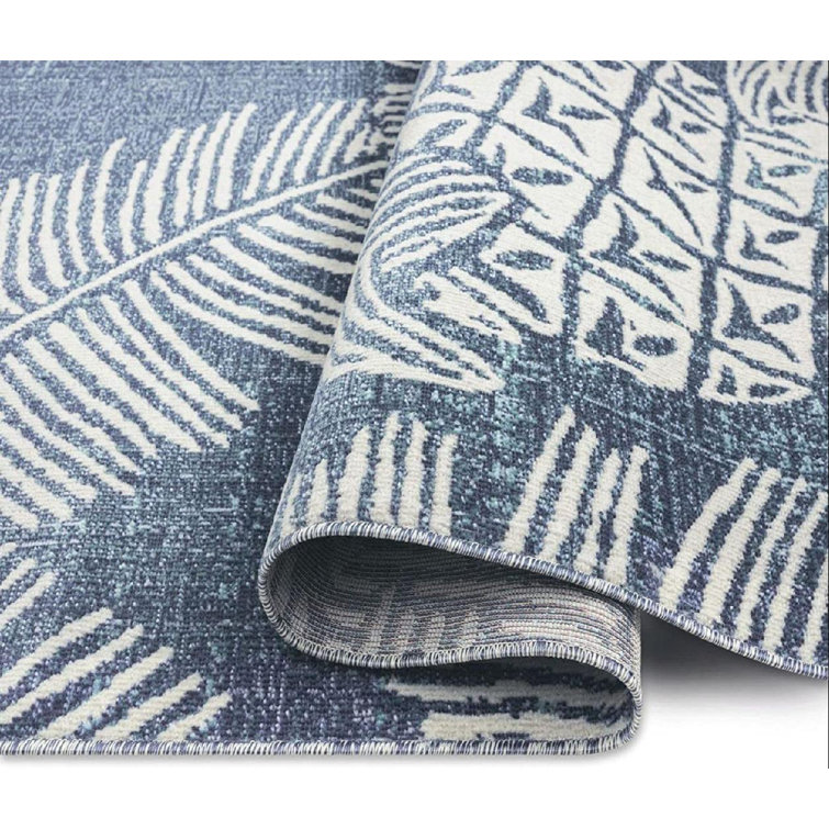 Ivory Pineapple Motif 5' x 7' Reversible Indoor/Outdoor Rug