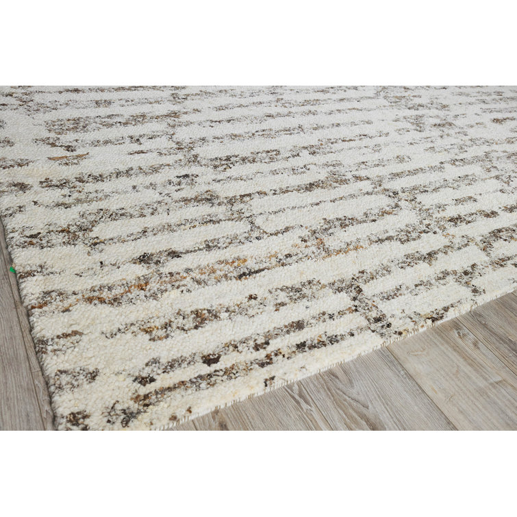 Handmade Geometric Wool Rectangular Area Rug in Neutral Tones