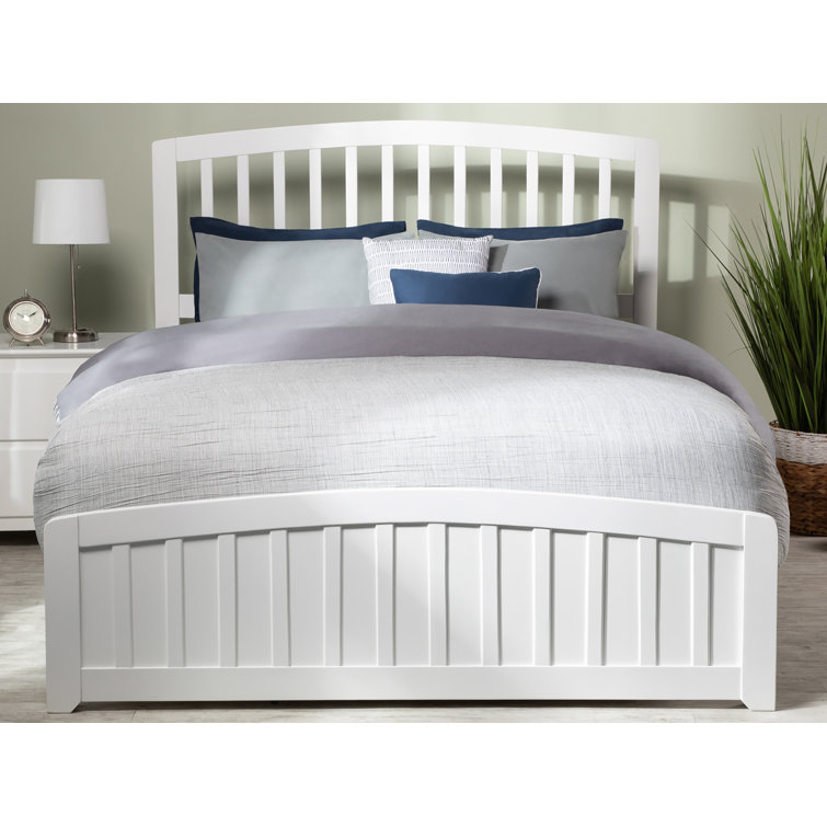 Richmond White Queen Wood Platform Bed with Slats