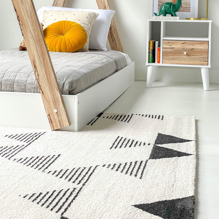 Luxe Soft Spot White Synthetic 9' x 12' Kids' Rug