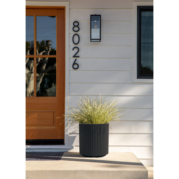 Veradek Demi Series 16" Black Plastic-Stone Round Planter