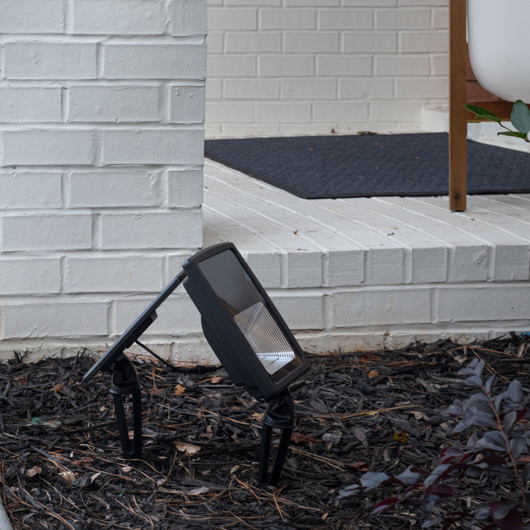 Black Matte Aluminum Solar LED Flood Light with Warm White 2700K