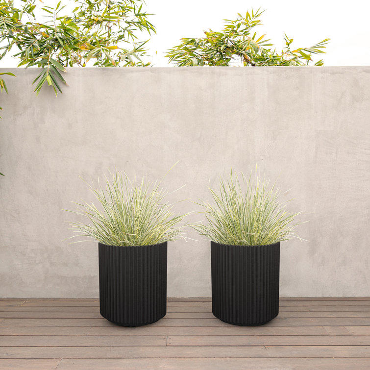 Veradek Mason 16" Black Plastic-Stone Round Outdoor Planter