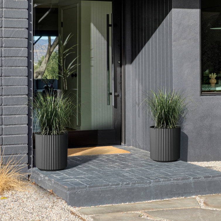 Veradek Mason 16" Black Plastic-Stone Round Outdoor Planter