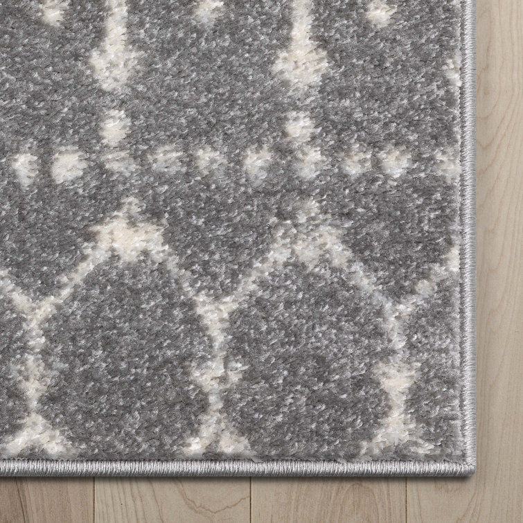 Gray Geometric Moroccan Trellis 5'3" x 7'3" Area Rug