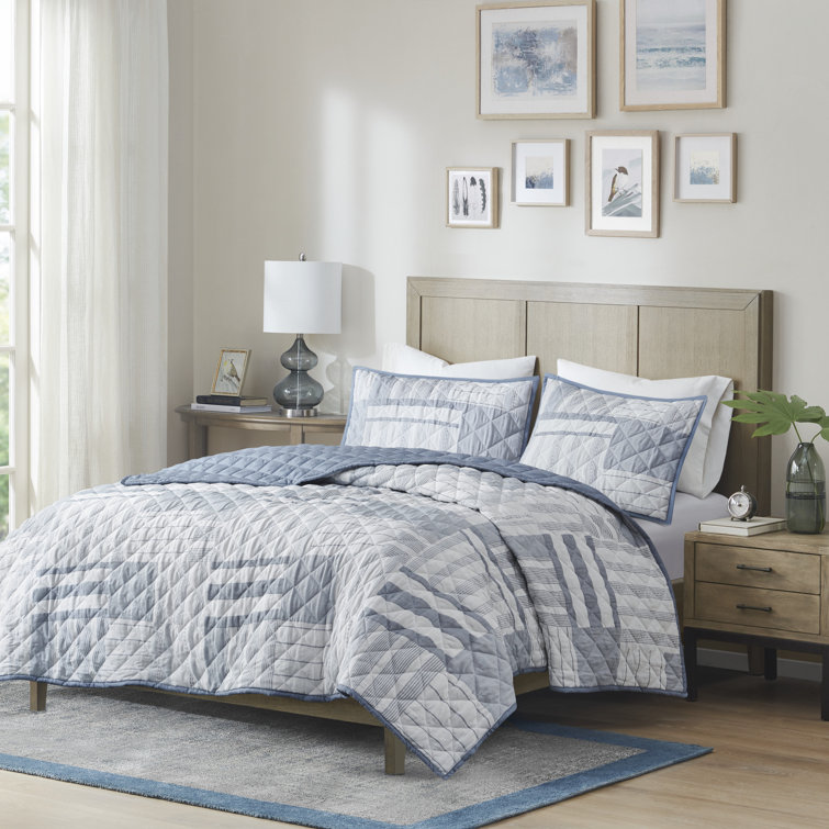 Blue King Microfiber Reversible Patchwork Quilt Set