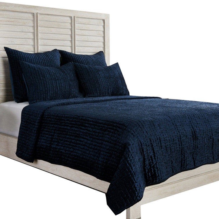 Ocean Blue Velvet King Quilt with Cotton Sateen Back